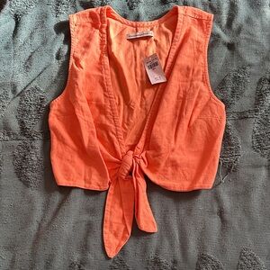 NWT Abercrombie tie front crop tank small